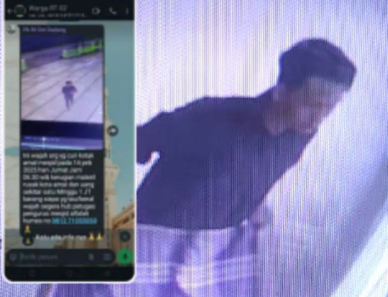 Pelaku Curi Kotak Amal Masjid Terekam CCTV