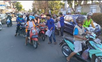 DPP API Bagikan Ratusan Takjil Hari ke – 12 Bulan Ramadhan 1446 H