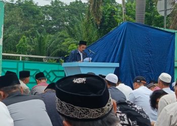 Ratusan Warga Muhammadiyah Shalat Idulfitri 1446 H di Lapangan Masjid Istiqomah Ujanmas Baru