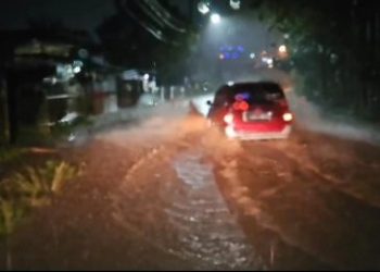 Banjir Melanda Kawasan Jalan HTI Muara Enim