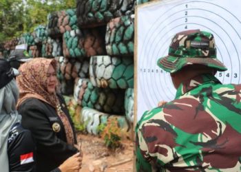 Wakil Bupati Muara Enim Jajal Ketangkasan Menembak Eksekutif