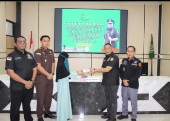 Kejari Muara Enim Terima Kerugian Negara Perkara Tipikor Proyek Siring di Dinas PUPR