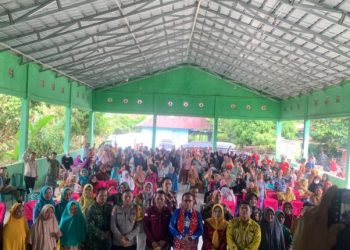 Babinsa Koramil 04/Gunung Megang Monitoring Gerakan Pangan Murah dan Operasi Pasar Murah