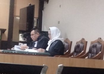 Tuntutan kepada Adik Boby Candra Dewa Thomas di duga melanggar Pasal 20 UU No. 11 Tahun 2012 