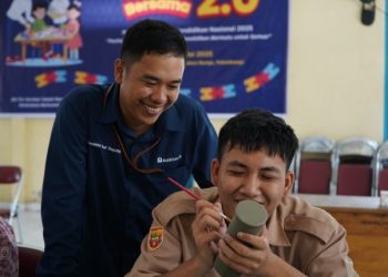 Ukir Cita Bersama Siswa SLB Palembang Lewat Seni