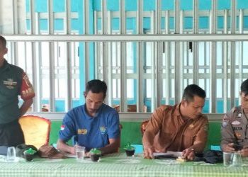 Babinsa Danramil 404-04/Gunung Megang Monitoring Penyuluhan Kenakalan Remaja di Desa Kayuara Sakti