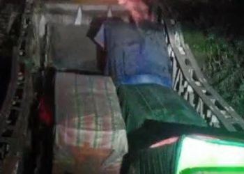 Breaking News, Jembatan Muara Lawai Merapi Lahat Ambruk, Mobil Truk Batu Bara Ikut Terjebak