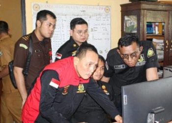 Dugaan Korupsi Dana Hibah, Tim Pidsus Kejari Muara Enim Geledah Kantor KONI Dan Dispora
