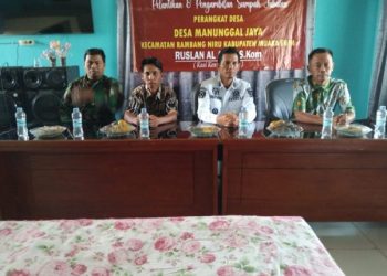 Babinsa dan Danramil 404-04/Gumeg Monitoring dan Ikuti Pelantikan Perangkat Desa Manunggal Jaya, Kecamatan Rambang Niru