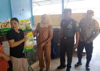 Koramil 404-04/Gumeg Bersama Bulog Gelar Gerakan Pangan Murah di Desa Pagar Jati