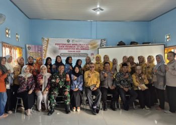 Babinsa Koramil 404-04/GM Hadiri Pertemuan Minlok dan Rembuk Stunting Tahun 2025 di Kecamatan Belimbing