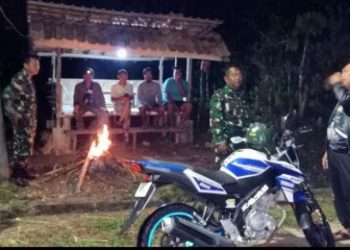 Babinsa Koramil 404-04/Gunung Megang Gelar Patroli Bersama di Wilayah Binaan untuk Jaga Kondusivitas