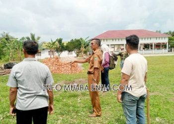 Cek Kesiapan Pembangunan Kantor Koperasi Merah Putih, Kades Karang Endah Gelumbang : Koperasi Diharapakan Perkuat Ekonomi Pedesaan Dan Ciptakan Lapangan Kerja 