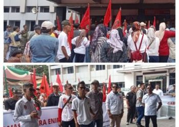 Gabungan Aktivis Ormas Muara Enim-Sumsel Bersatu Gelar Aksi Demo di Depan Kantor Bupati, Desak Evaluasi Oknum Pejabat Dinas PUPR