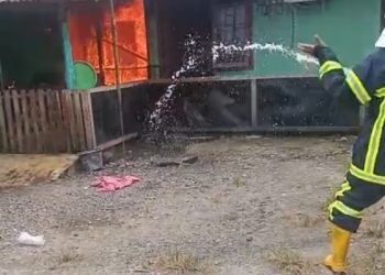 Mess Karyawan di Gelumbang Diamuk Jago Merah, 1 Orang Alami Luka Bakar 