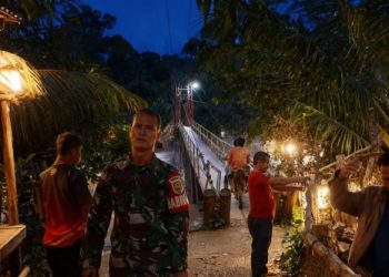 Ciptakan Rasa Aman di Wilayah Binaan Koramil 404-04 Gunung Megang Laksanakan Patroli Gabungan