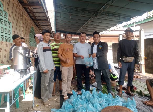 Lurah Fredy Kunjungi Warganya dalam Perayaan Hari Raya Kurban