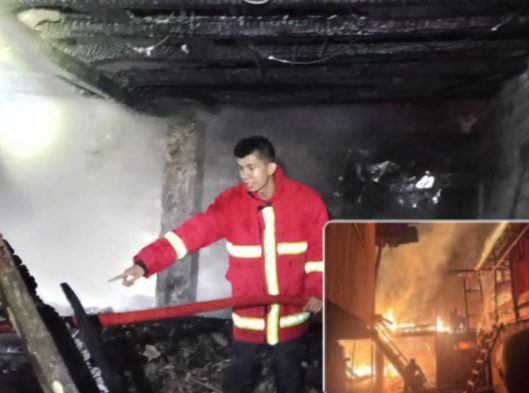 2 Rumah Warga di Desa Lebak Budi Panang Enim Ludes Terbakar