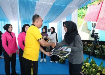 Kesejahteraan Personel Jadi Prioritas, Kapolda Sumsel Serahkan Rumah Baru kepada Anggota Itwasda