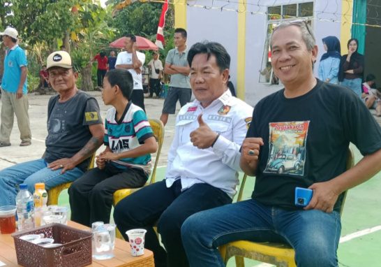 Kades Penanggiran Revi Winarno Hadir Langsung Menyaksikan Pertandingan Bola Voli