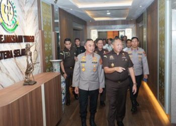 Momen Hangat Kunjungan Kapolda ke Kejati Sumsel: Tepis Isu Friksi, Tegaskan Kejaksaan dan Kepolisian Bersaudara