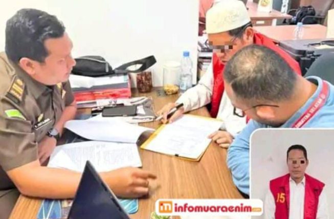 Tersangka & Barang Bukti Perkara Korupsi KUR Mikro Bank Babel Cabang Semendo Muara Enim Diserahkan