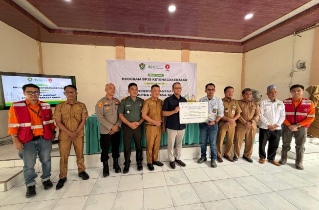 435 Pekerja Rentan di Muara Enim Terima Perlindungan BPJS Ketenagakerjaan