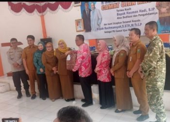 Pemerintah Kecamatan Ujan Mas Gelar Pisah Sambut Camat, Hasman Hadi kepada Rachmansyah