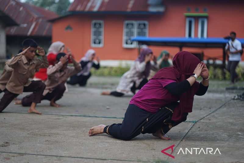 Akademisi Ajak Generasi Muda Lestarikan 'Silek Galombang Duo Baleh'