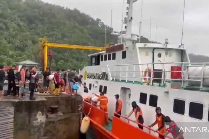 Cegah Jatuh Korban, Tim SAR Evakuasi 626 Warga Tagulandang Pascaerupsi Gunung Ruang