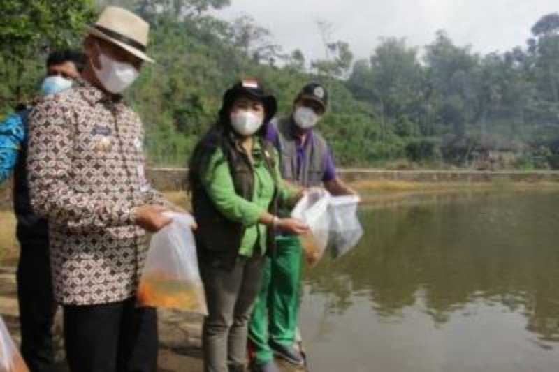 Gunung Kidul Tebar Ikan