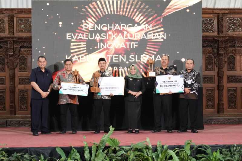 Pemkab Sleman Serahkan Penghargaan Evaluasi Kalurahan Inovatif 2024