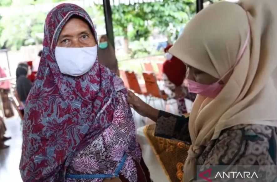 Pemprov DKI Didesak Prioritaskan Lansia untuk Vaksinasi Covid-19