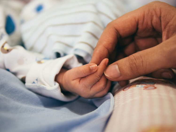 Peneliti Sebut Ibu Hamil Terpapar Polusi Berisiko Lahirkan Bayi Lebih Kecil