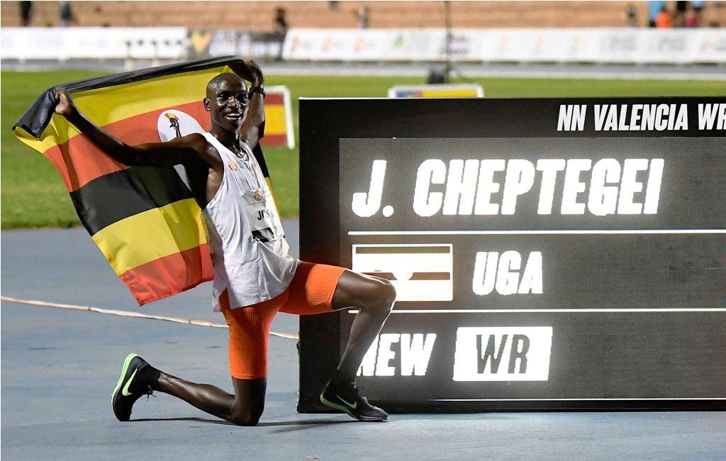 Cheptegei Kembali Pecahkan Rekor Dunia Lari 10.000 M	
