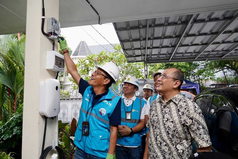 PLN Nyalakan 300 'Home Charging' Mobil Listrik