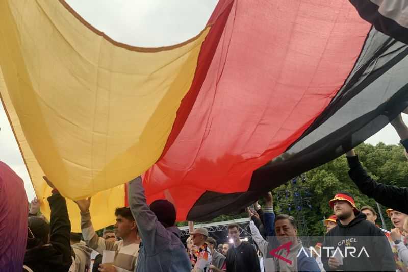 Suporter Jerman Larut Dalam Euforia Kemenangan 5-1 Atas Skotlandia