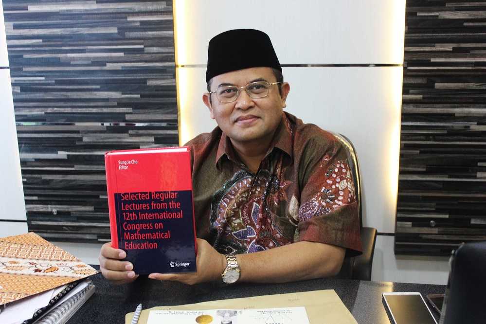 Target 100 Guru Besar
