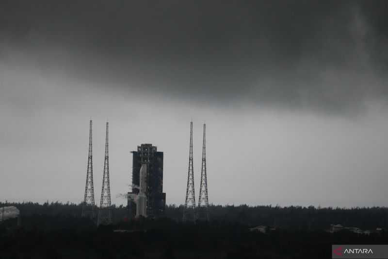 Tiongkok Luncurkan Chang'e-6 untuk Misi ke Bulan