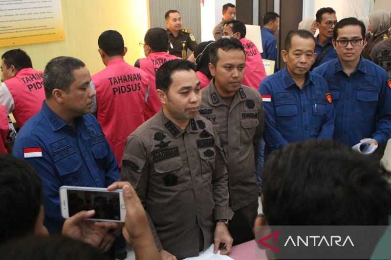 Tndak Tegas, Kejaksaan Tahan Tujuh Tersangka Korupsi Dinas Pendidikan Sumbar