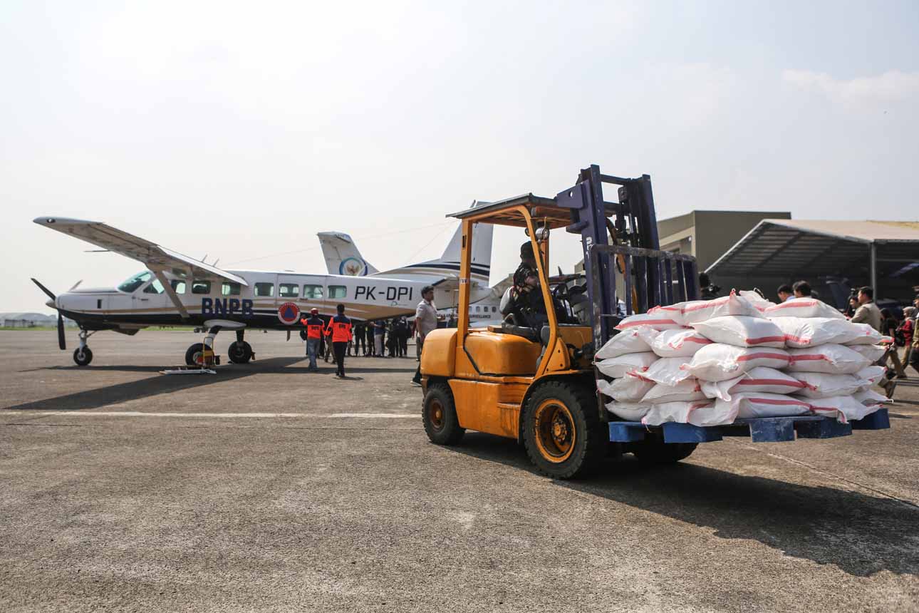 Berita Foto : Modifikasi Cuaca untuk Mitigasi Bencana