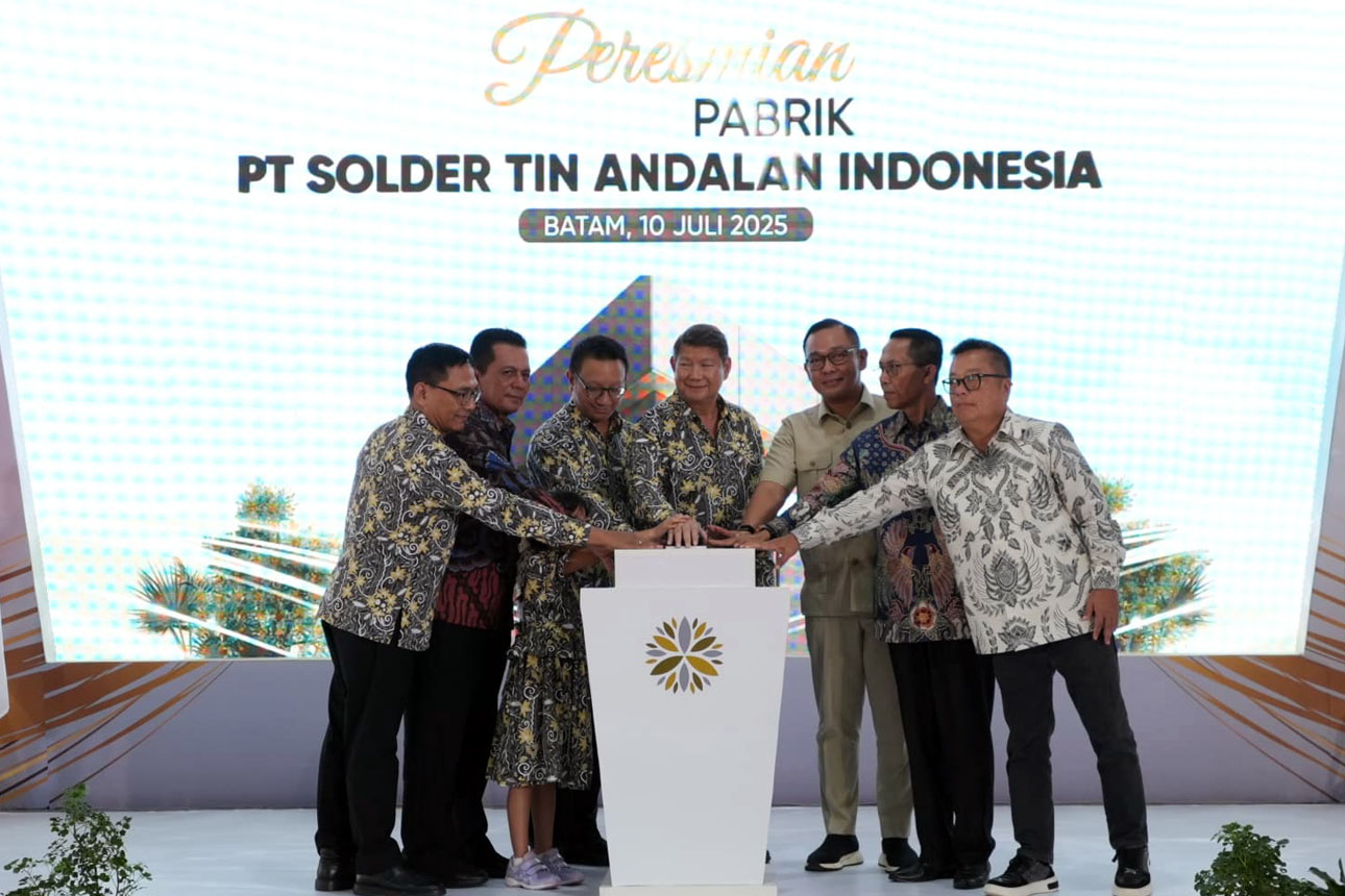 Berita Foto : Peresmian Pabrik Hilirisasi Timah di Batam