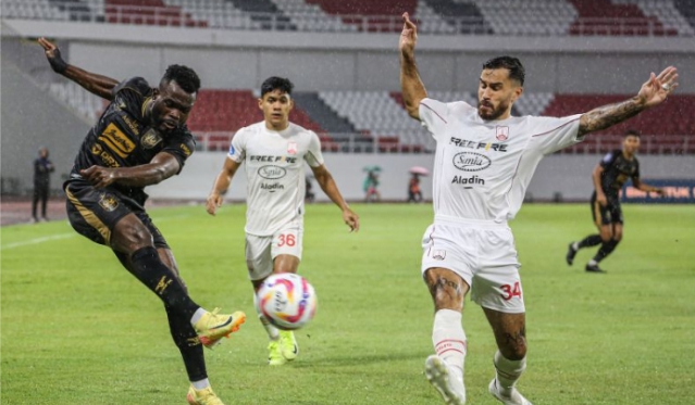 Telah Jatuh Hati, Jordy Tutuarima Resmi Perpanjang Kontrak dengan Persis Solo