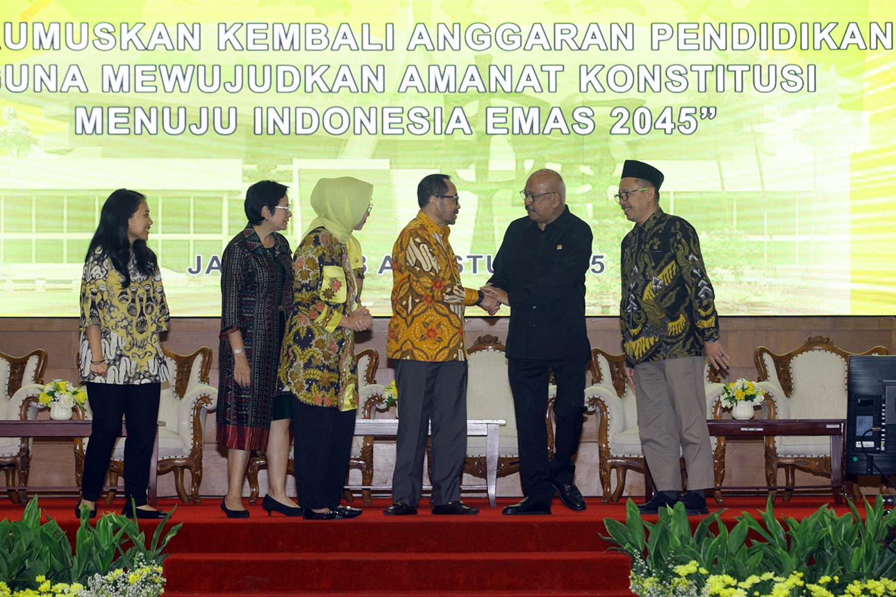 Merumuskan Kembali Anggaran Pendidikan: Upaya Golkar Mengawal Amanat Konstitusi Menuju Indonesia Emas 2045