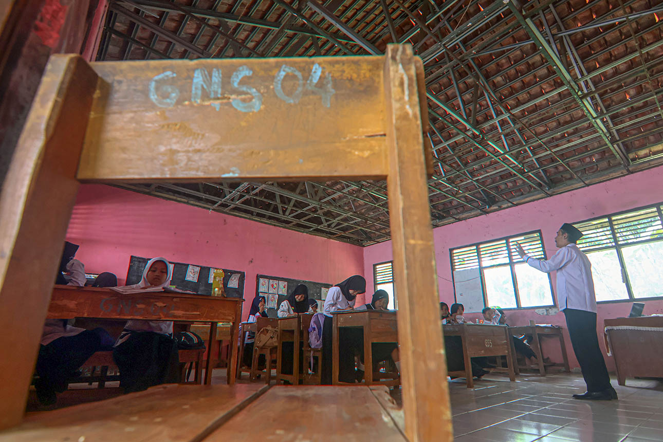 Berita Foto : Sekolah Rusak di Kabupaten Bogor