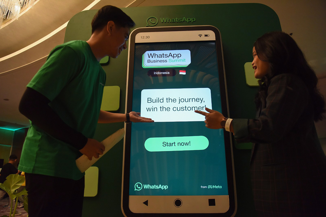 Berita Foto : WhatsApp Business Summit 2025