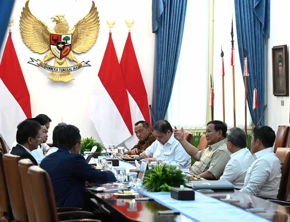 Gambar: Presiden Prabowo Tegaskan Percepatan Program Prioritas Nasional dalam Rapat Khusus di Istana – Koran Jakarta ®