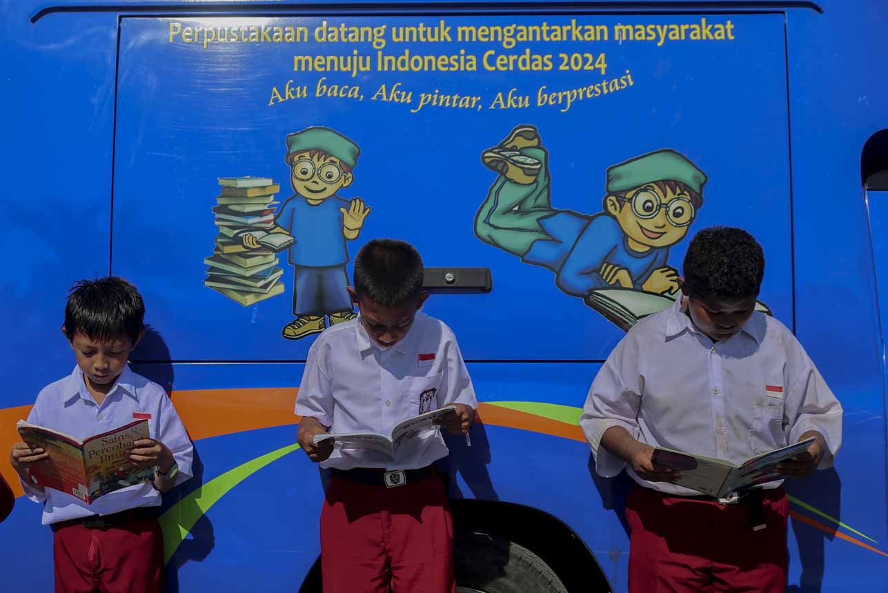 Foto: Akses Buku pada Semua Layanan Perpustakaan Keliling di Ternate – Berita Terkini dari Jakarta dan Seluruh Daerah di Indonesia