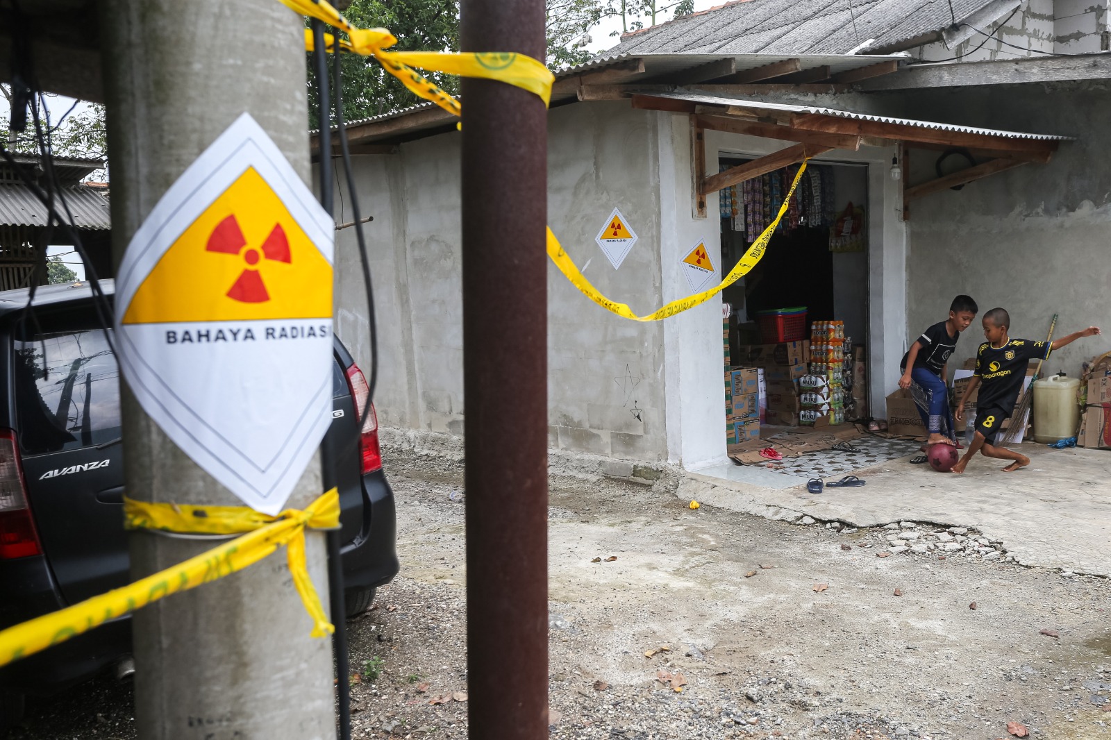 Foto: KLH Siapkan Tindakan Relokasi Sementara untuk Warga di Sekitar Radiasi Cs-137 – Berita Hari Ini dari Jakarta dan Daerah Seluruh Indonesia