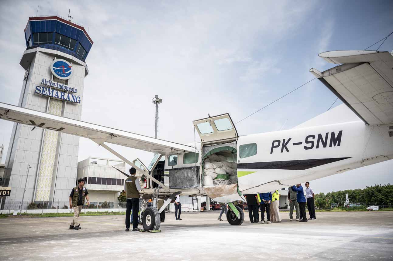 Foto: Pelaksanaan Operasi Modifikasi Cuaca di Area Semarang – Berita Terbaru dari Jakarta dan Seluruh Indonesia Foto: Pelaksanaan Operasi Modifikasi Cuaca di Area Semarang – Berita Terbaru dari Jakarta dan Seluruh Indonesia